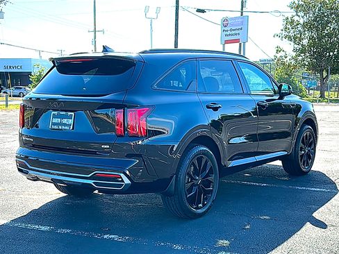Used 2023 Kia Sorento SX AWD/4WD image 8