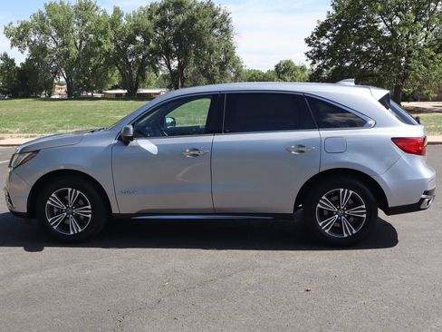 Used 2017 Acura MDX SH-AWD image 9