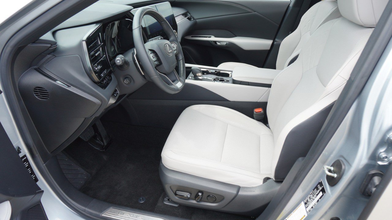 Certified 2024 Lexus RX 350 Premium w/ Accessory Package (Z1) FWD image 13