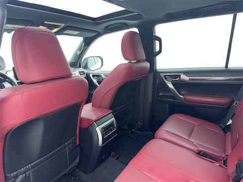 Used 2023 Lexus GX 460 Premium w/ Premium Package image 41