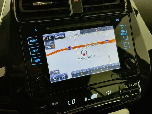Used 2017 Toyota Prius Prime Plus FWD image 21