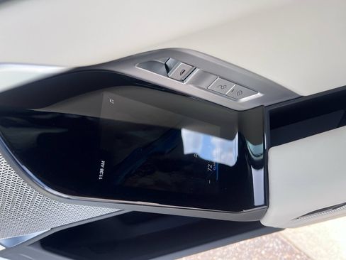 Used 2025 BMW 740i RWD image 18
