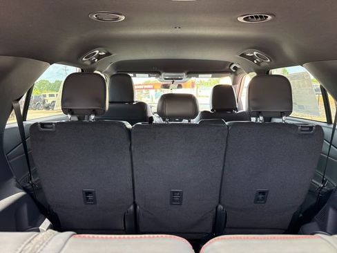 New 2026 Ford Explorer ST-Line image 22