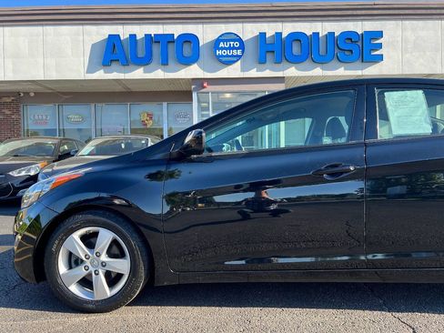 Used 2013 Hyundai Elantra GLS w/ Preferred Pkg FWD image 35