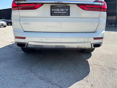 Used 2019 BMW X7 xDrive40i w/ Premium Package AWD/4WD image 17