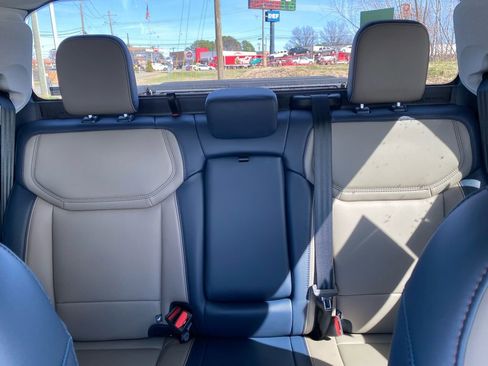 New 2026 Ford Maverick Lariat image 26