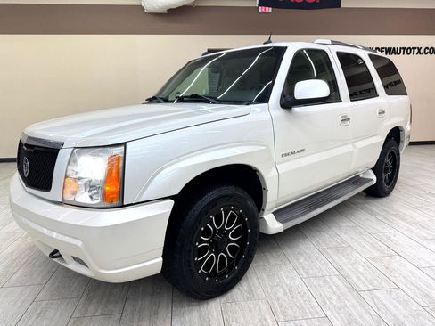 Used 2005 Cadillac Escalade AWD image 5