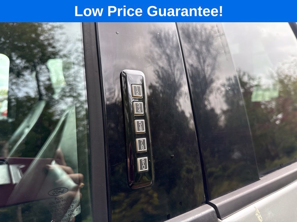 Used 2018 Ford F350 Lariat AWD/4WD image 16