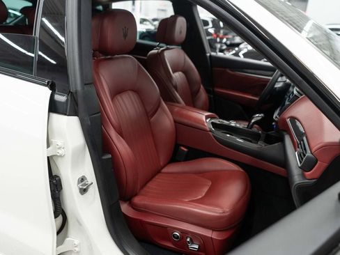 Used 2022 Maserati Levante GT image 10