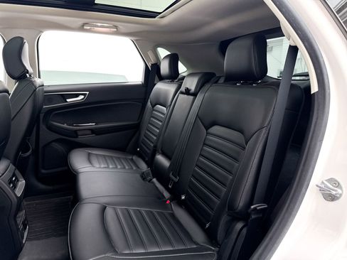 Used 2019 Ford Edge SEL w/ Equipment Group 201A AWD/4WD image 24