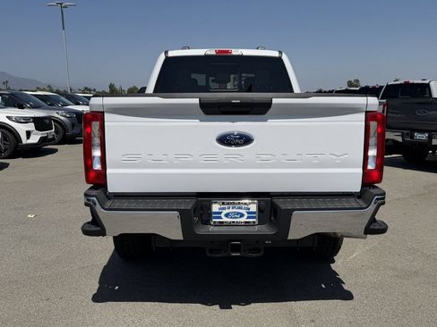 New 2026 Ford F250 XLT w/ FX4 Off-Road Package AWD/4WD image 6