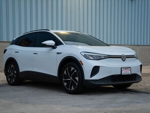 Used 2022 Volkswagen ID.4 Pro image 5