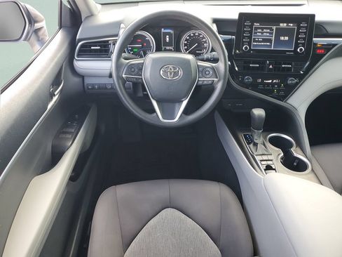 Used 2022 Toyota Camry LE FWD image 12