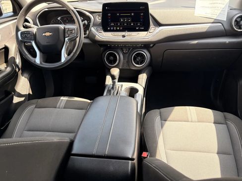 Used 2023 Chevrolet Blazer LT FWD image 5