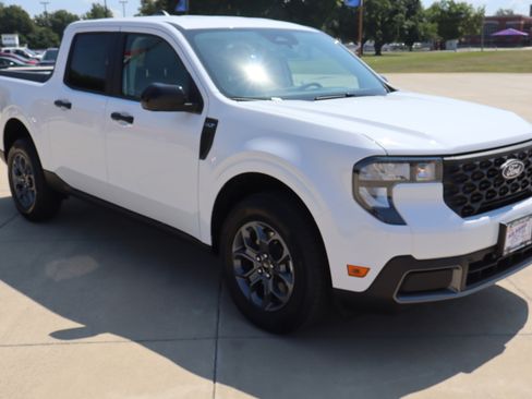 New 2025 Ford Maverick XLT w/ XLT Luxury Package image 4