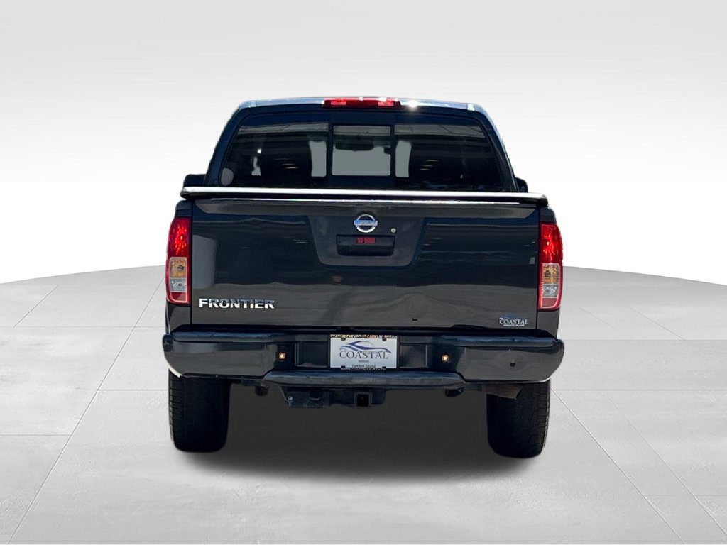 Used 2014 Nissan Frontier Desert Runner RWD image 11