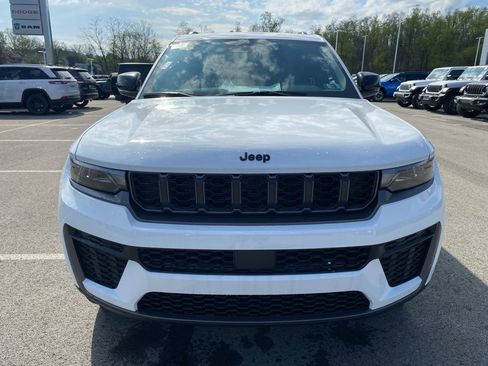New 2026 Jeep Grand Cherokee L 4WD image 8