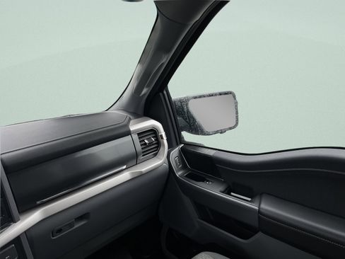 Used 2023 Ford F150 Lightning XLT image 27