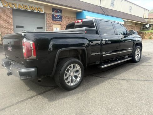 Used 2018 GMC Sierra 1500 SLT w/ SLT Premium Package AWD/4WD image 9