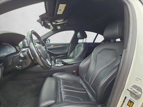 Used 2020 BMW 530i w/ Convenience Package RWD image 15