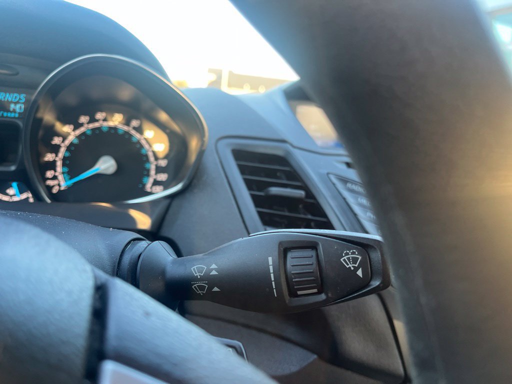 Used 2018 Ford Fiesta SE FWD image 16