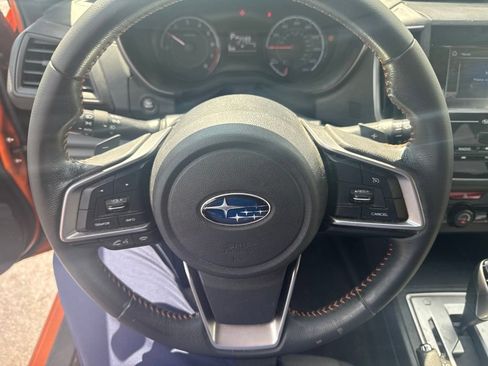 Used 2018 Subaru Crosstrek 2.0i Premium w/ Moonroof Package AWD/4WD image 2