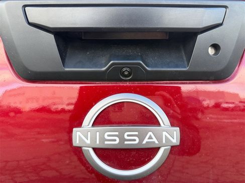 Certified 2025 Nissan Frontier SV image 17