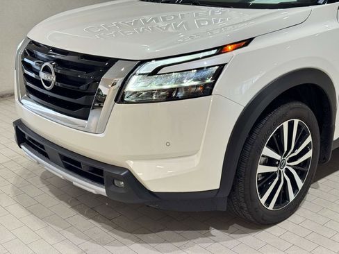 Used 2024 Nissan Pathfinder Platinum w/ Cargo Package FWD image 2
