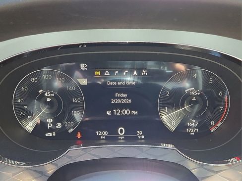 Used 2021 Bentley Bentayga Speed image 28
