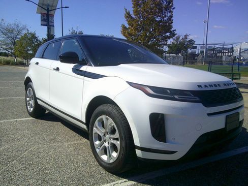 Used 2020 Land Rover Range Rover Evoque S image 19