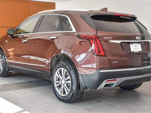 Used 2022 Cadillac XT5 Premium Luxury w/ LPO, Floor Liner Package AWD/4WD image 8