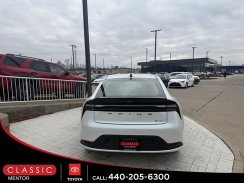 New 2026 Toyota Prius Plug-In Hybrid image 5