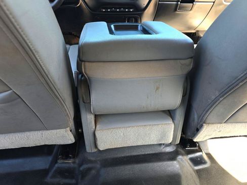 Used 2017 Chevrolet Silverado 2500 W/T AWD/4WD image 23