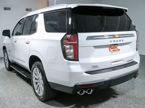 Used 2021 Chevrolet Tahoe Premier w/ Premium Package AWD/4WD image 9