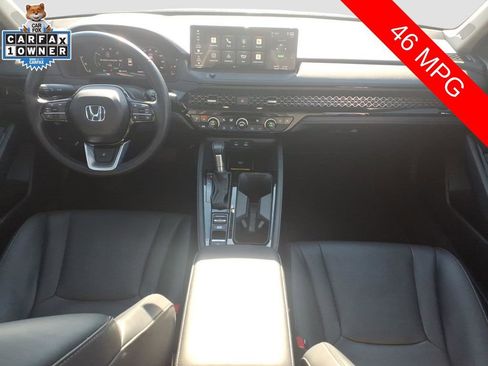 Used 2025 Honda Accord Touring image 12