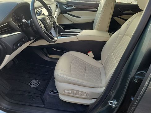 Used 2022 Buick Enclave Avenir w/ Avenir Technology Package image 20