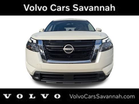 Used 2024 Nissan Pathfinder SV image 11