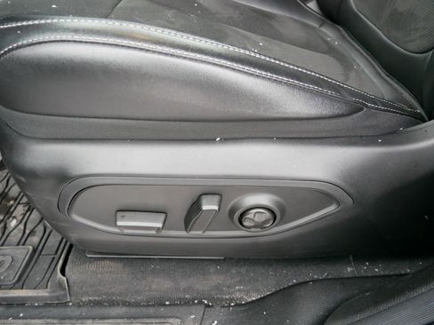 Used 2024 Jeep Grand Cherokee Altitude image 8