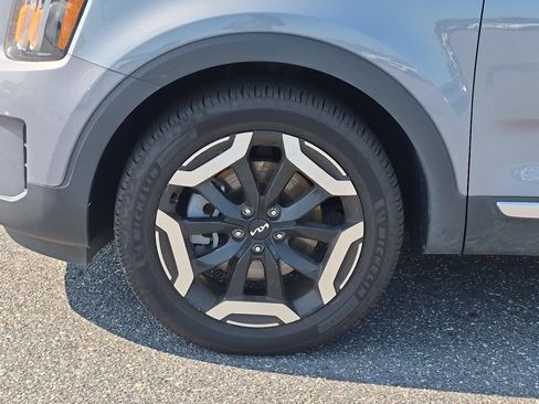 Used 2024 Kia Telluride S w/ S Sunroof Package FWD image 10