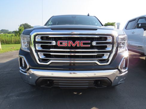 Used 2022 GMC Sierra 1500 SLT w/ SLT Premium Plus Package AWD/4WD image 2
