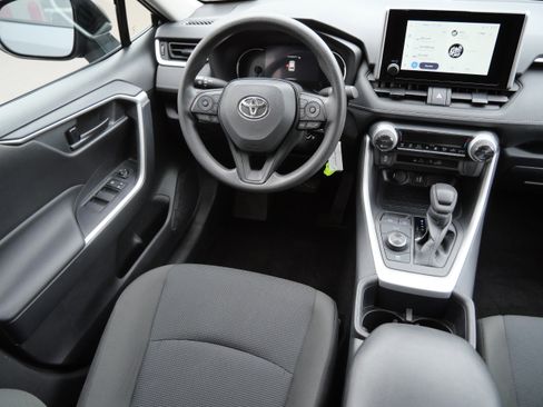 Certified 2025 Toyota RAV4 LE image 10