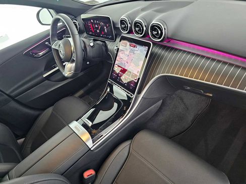 Used 2025 Mercedes-Benz C 300 Sedan image 11