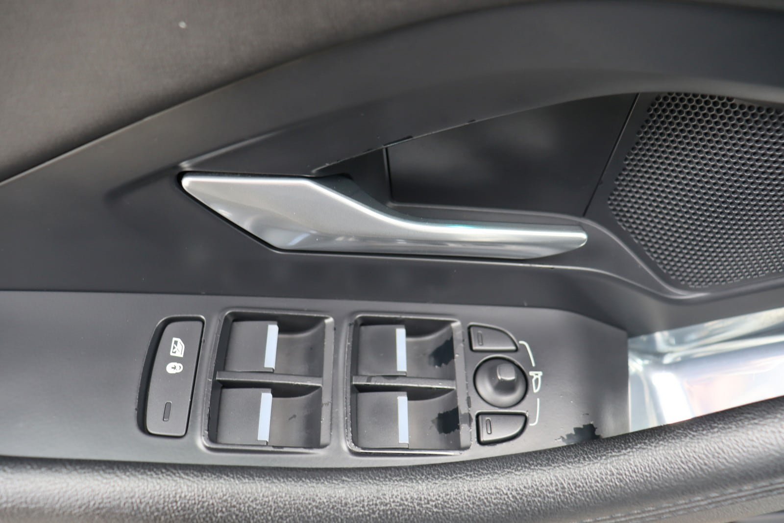 Used 2019 Jaguar E-PACE S AWD/4WD image 25