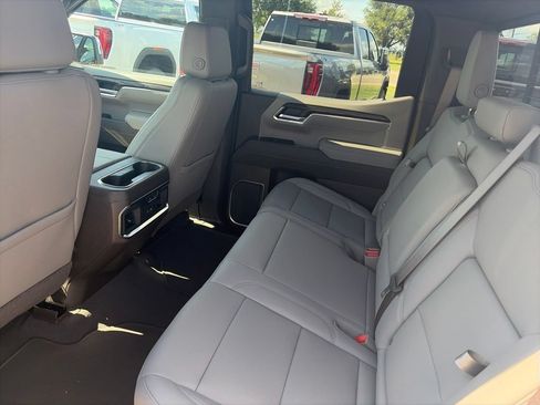 New 2026 GMC Sierra 1500 SLT w/ SLT Premium Package AWD/4WD image 11