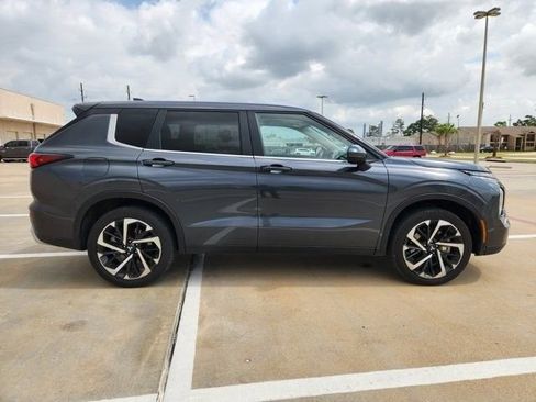Used 2024 Mitsubishi Outlander SE FWD image 4