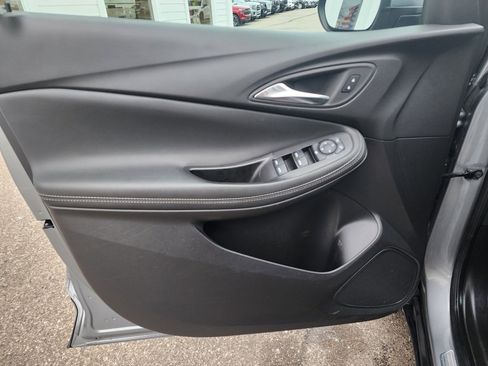 Used 2023 Buick Encore GX Preferred w/ Cold Weather Comfort Package image 17