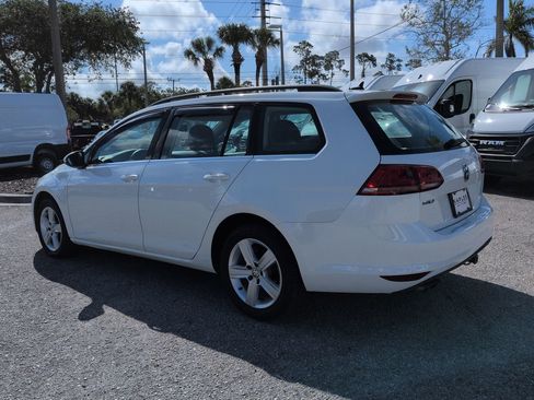 Used 2015 Volkswagen Golf TDI S FWD image 7