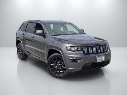 Used 2018 Jeep Grand Cherokee Altitude
