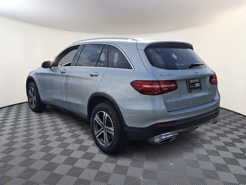 Used 2019 Mercedes-Benz GLC 300 4MATIC image 4