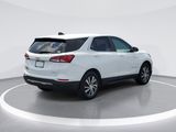 Used 2022 Chevrolet Equinox LT image 3